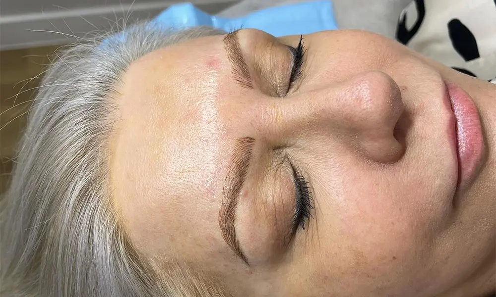 how to dye brows​